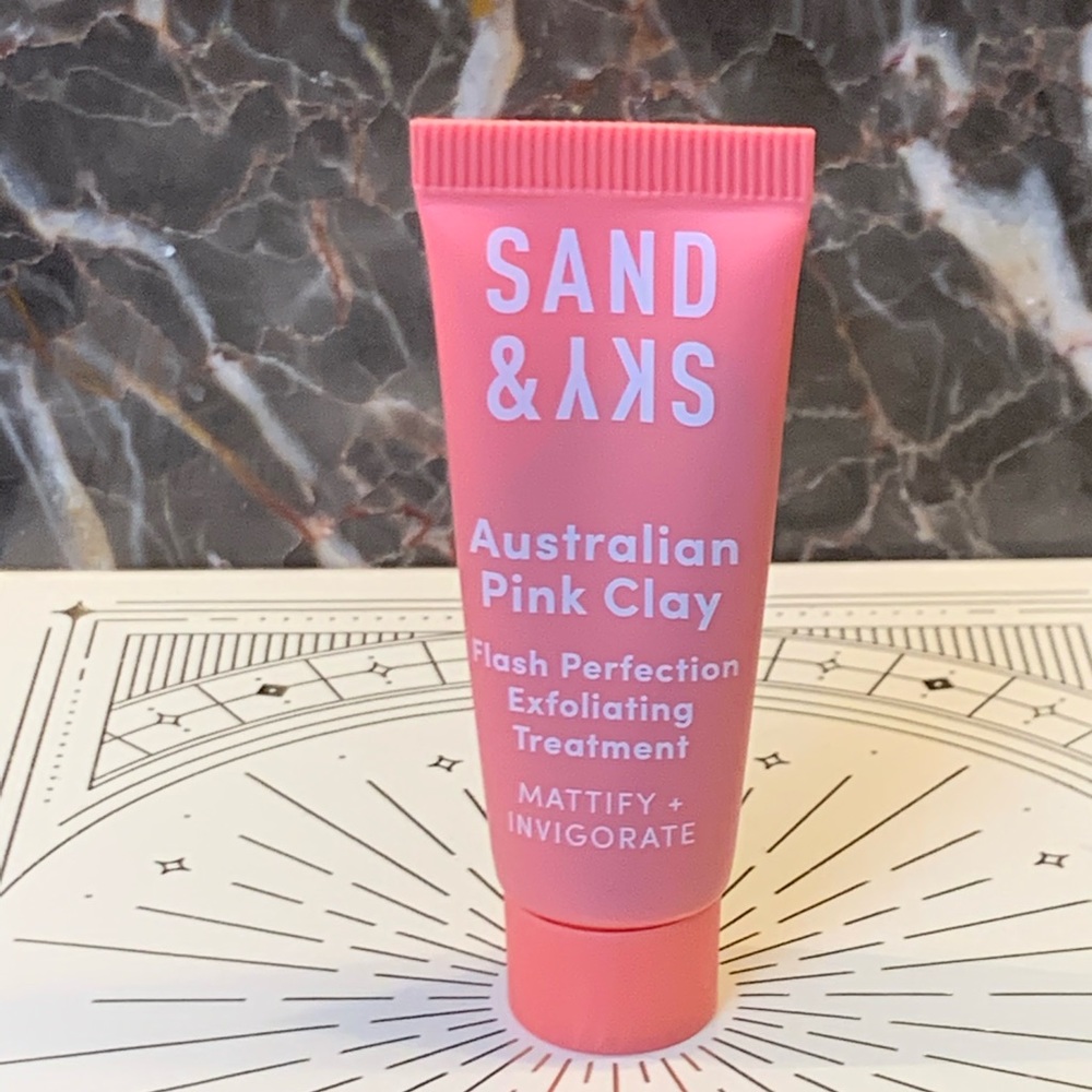 5 for $25 item🌺 Mini Sand and Sky Australian Clay Flash Perfection Exfoliating